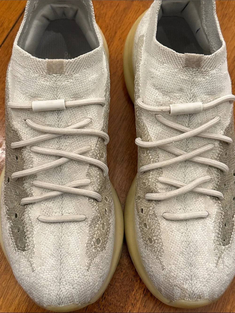 adidas Yeezy Boost 380 Calcite Glow GZ8668 2020 White Gray Primeknit size 9.5